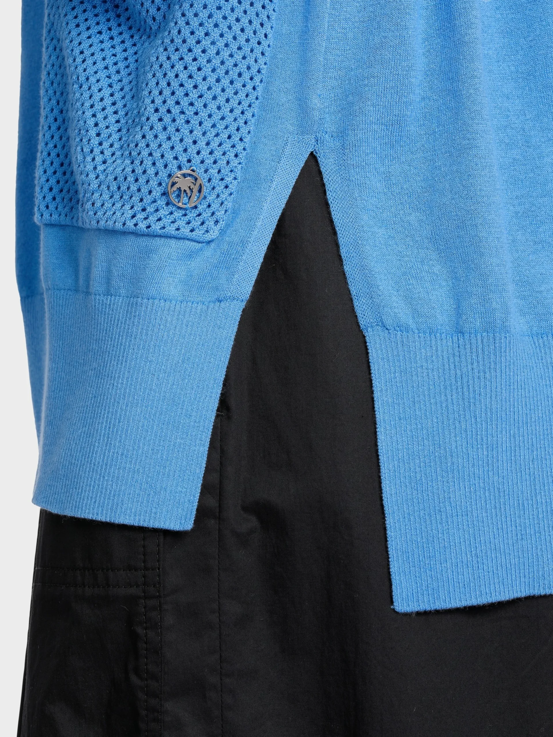 Marc Cain Jacken-CARDIGAN MIT LOCHINSERT bright azure