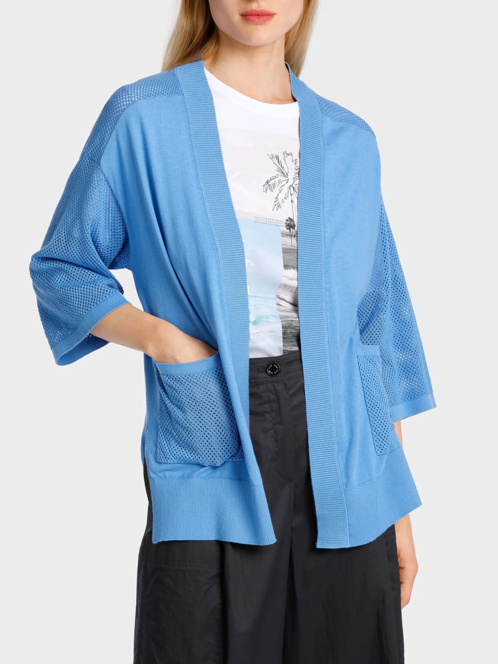 Marc Cain Jacken-CARDIGAN MIT LOCHINSERT bright azure