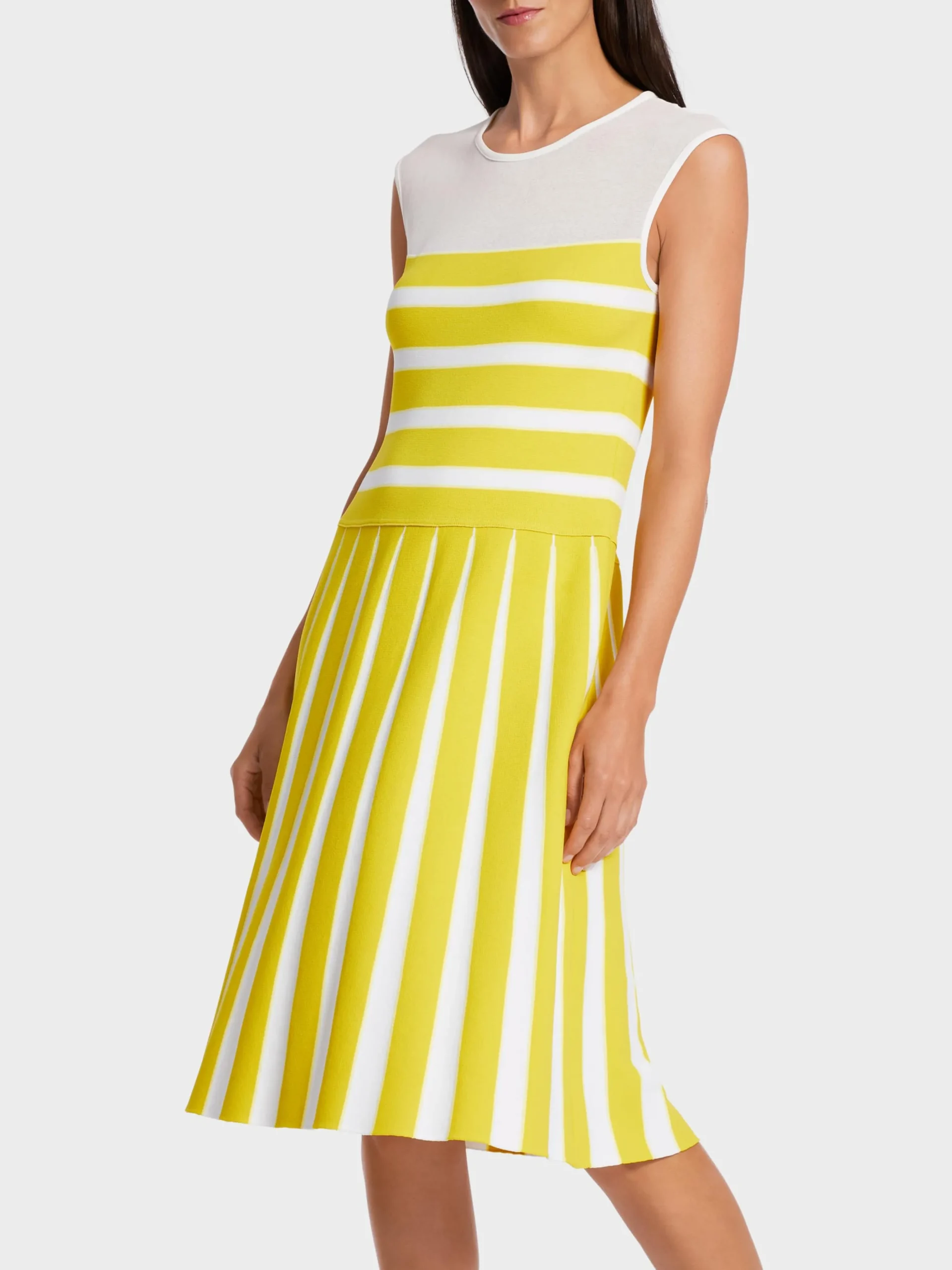 Marc Cain Kleider|Strick-GESTREIFTES KLEID KNITTED IN GERMANY bright sulphur