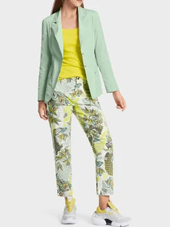 Marc Cain Shirts & Tops-KÖRPERNAHES, ÄRMELLOSES TOP soft limeade
