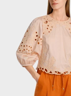 Marc Cain Blusen & Tuniken-KURZE BAUMWOLLBLUSE MIT LOCHSTICKEREI soft rose