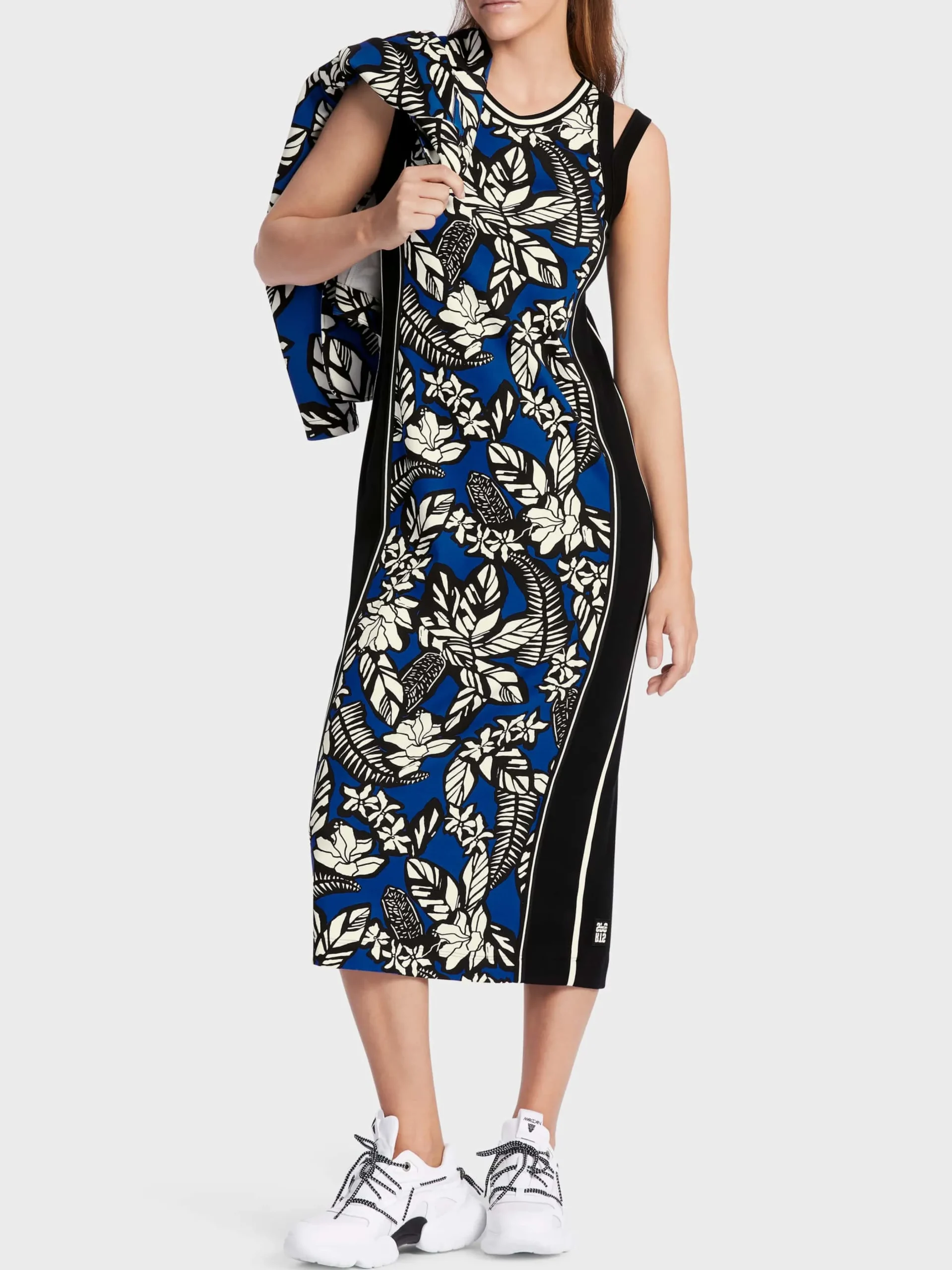 Marc Cain Kleider-LANGES KLEID AUS BAUMWOLLRIPP bright royal blue