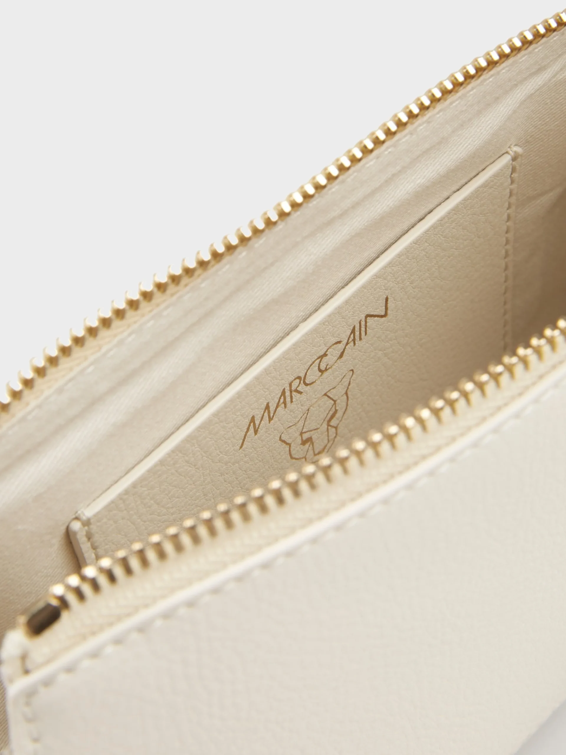 Marc Cain Taschen-LEDER-MINIBAG "RETHINK TOGETHER" smoke