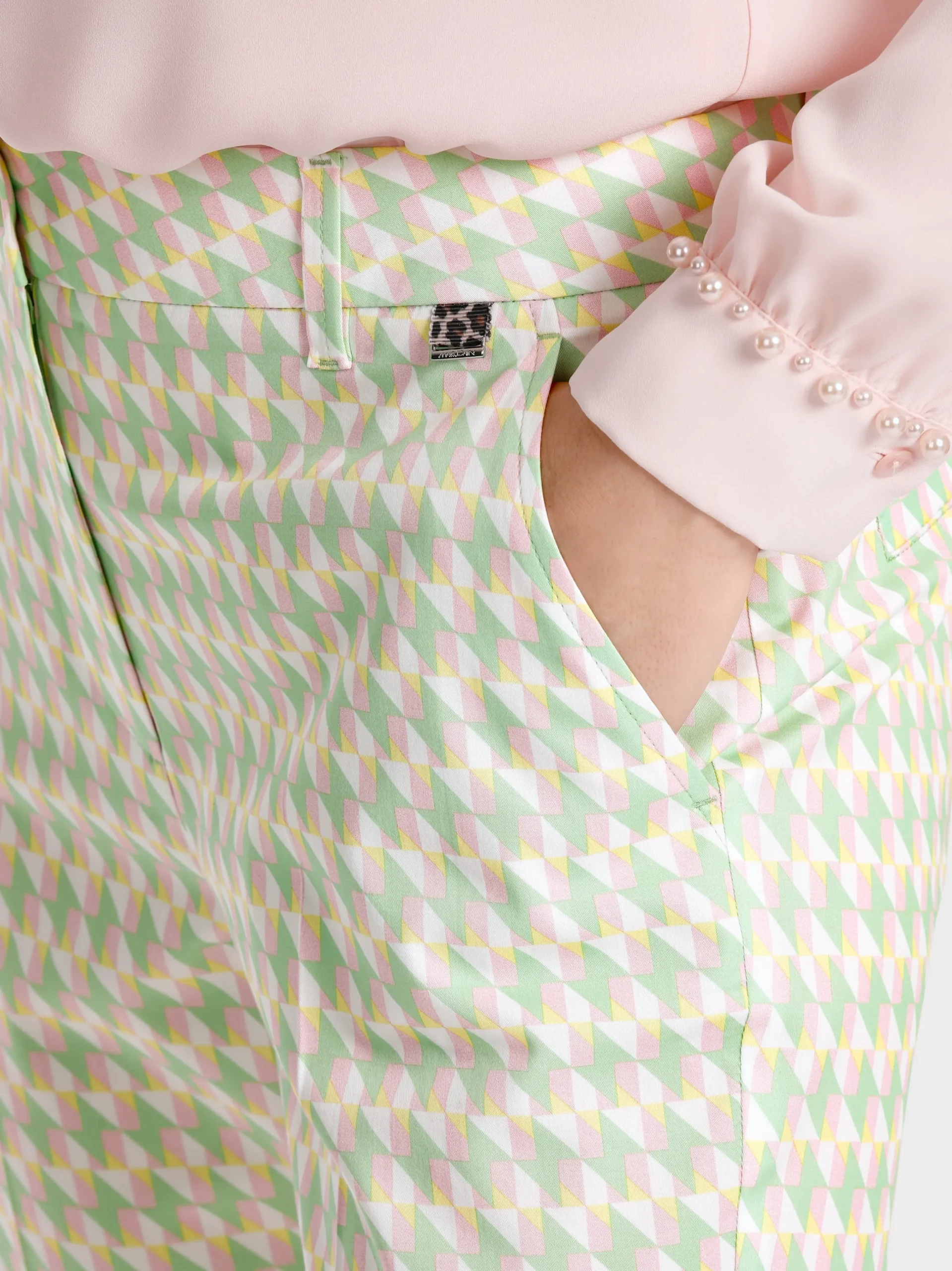 Marc Cain Hosen-MODELL FRANCA – HOSE MIT GRAFIKDESSIN soft pistachio
