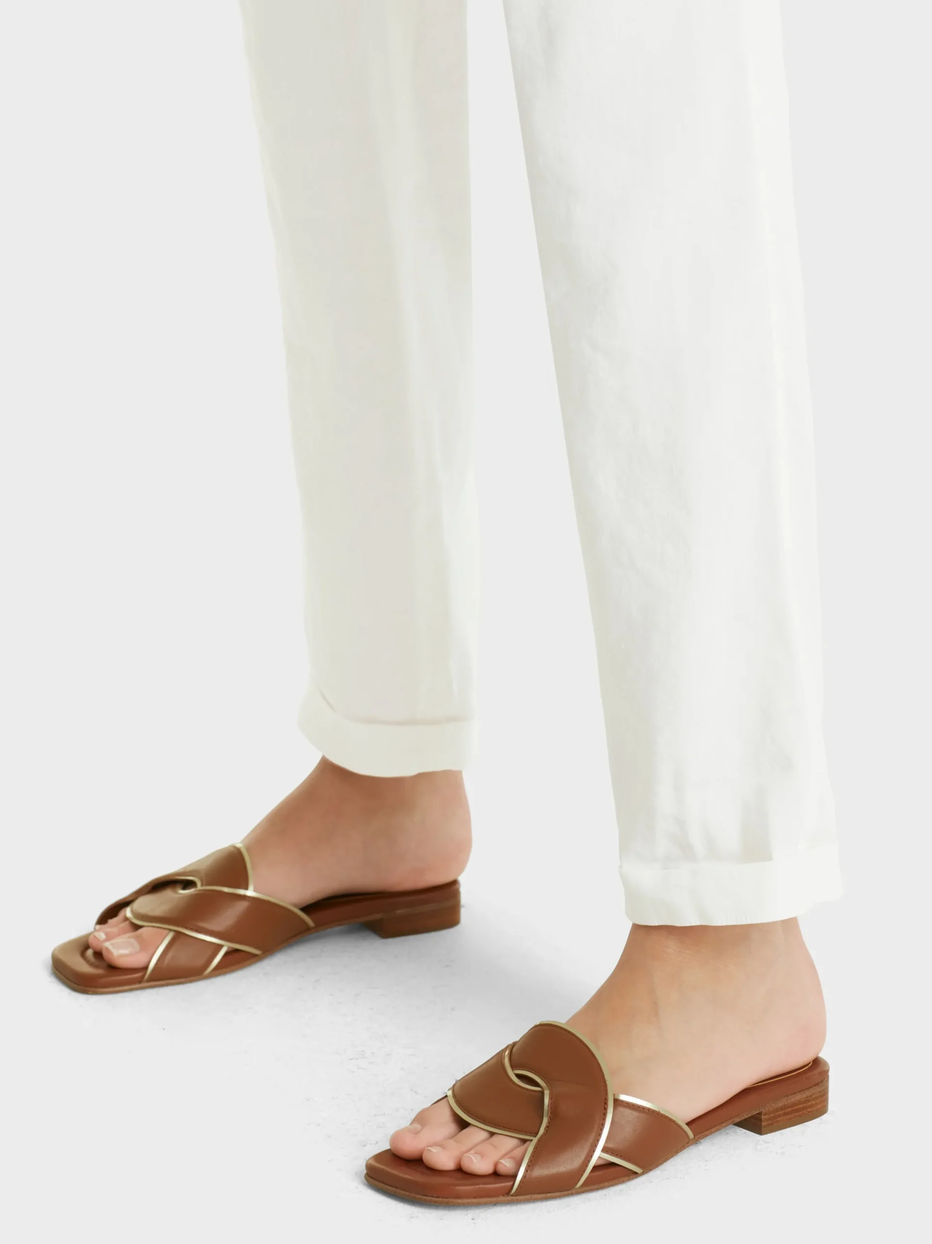 Marc Cain Hosen-MODELL ROANNE MIT RELAXED FIT off-white