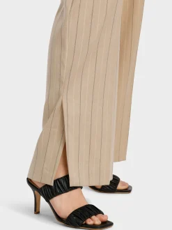 Marc Cain Hosen|Hosenanzüge-MODELL WASCO – HOSE IN NADELSTREIF deep sand