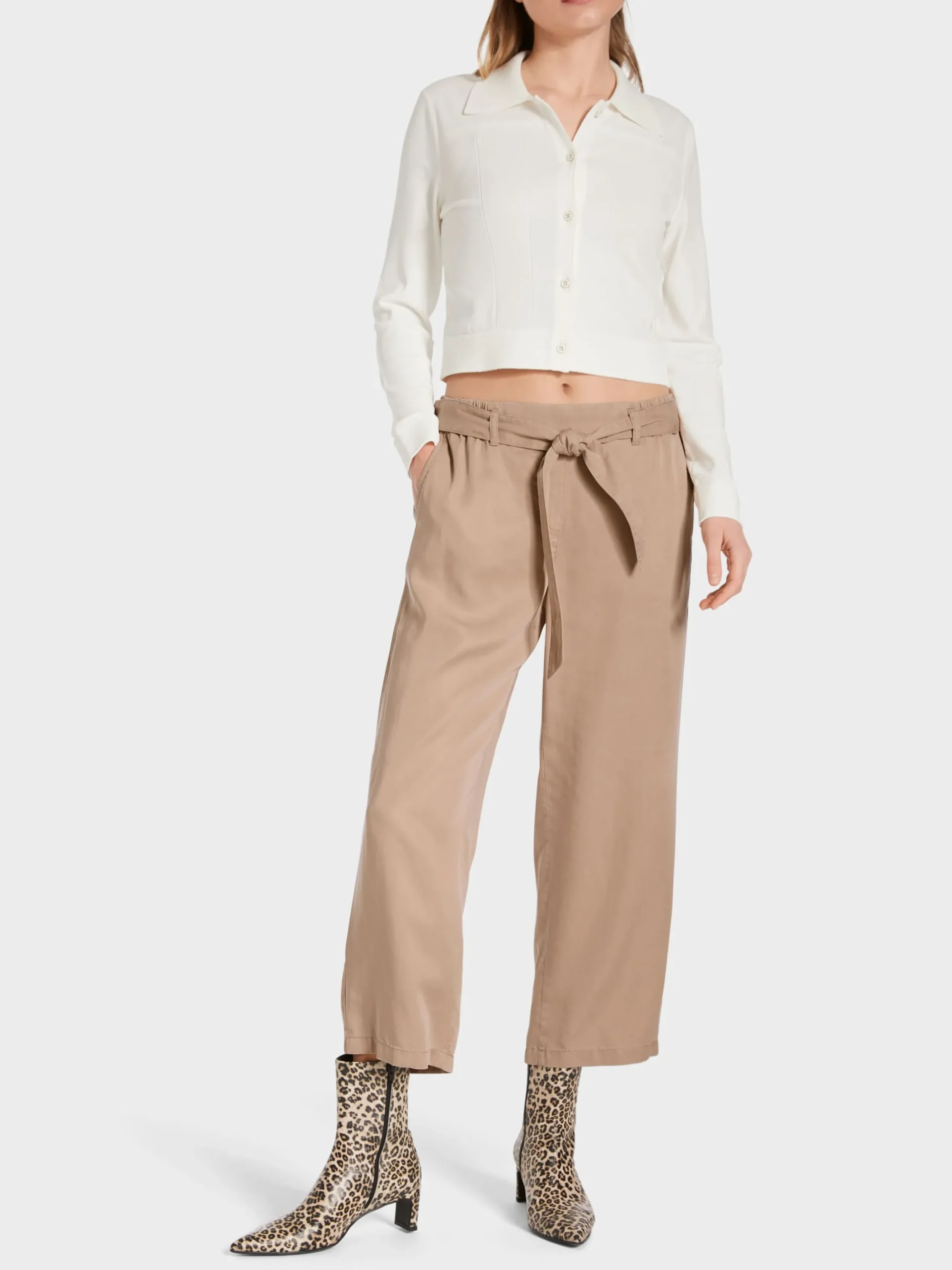 Marc Cain Hosen-MODELL WASHINGTON „RETHINK TOGETHER“ deep sand