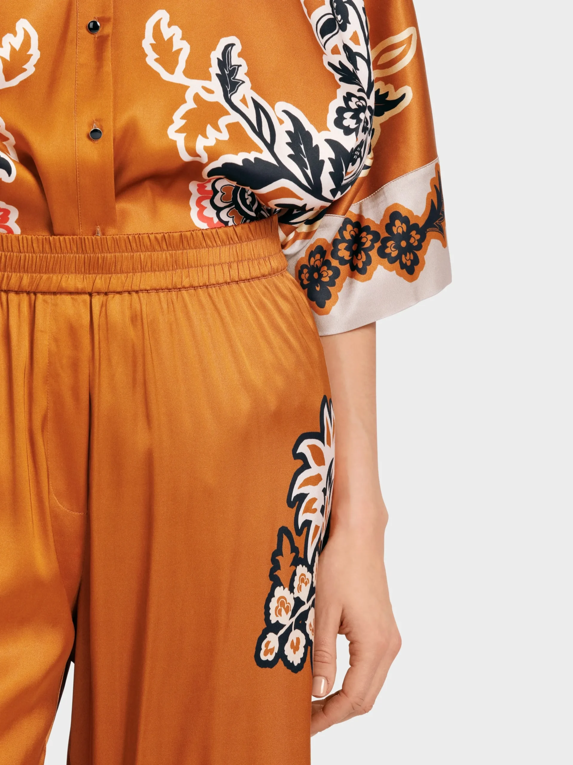 Marc Cain Hosen-MODELL WITTEN – CULOTTE MIT BLUMENPRINT bright ochre