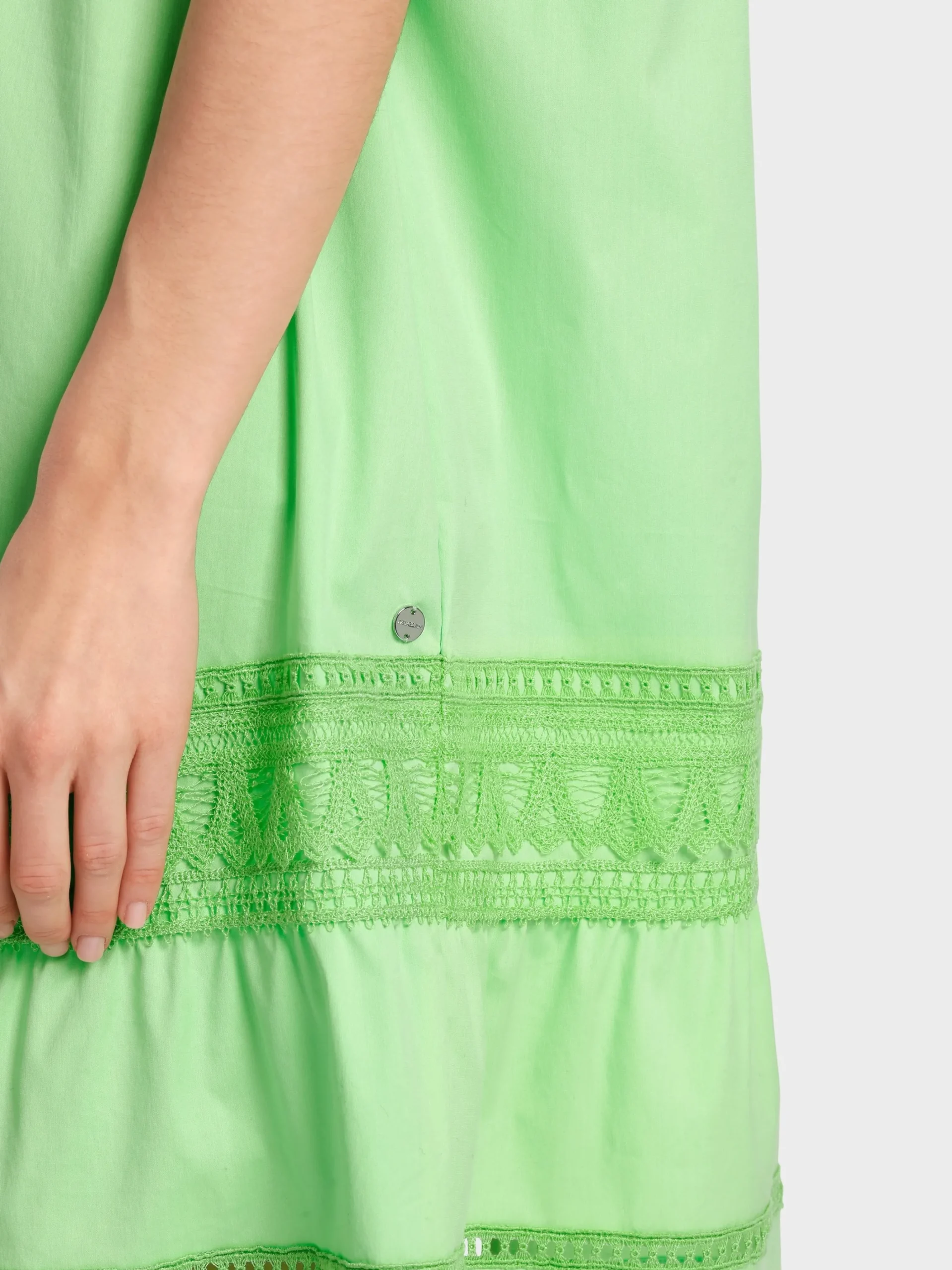 Marc Cain Kleider-ROMANTISCHES RAGLANKLEID MIT STUFE light apple green