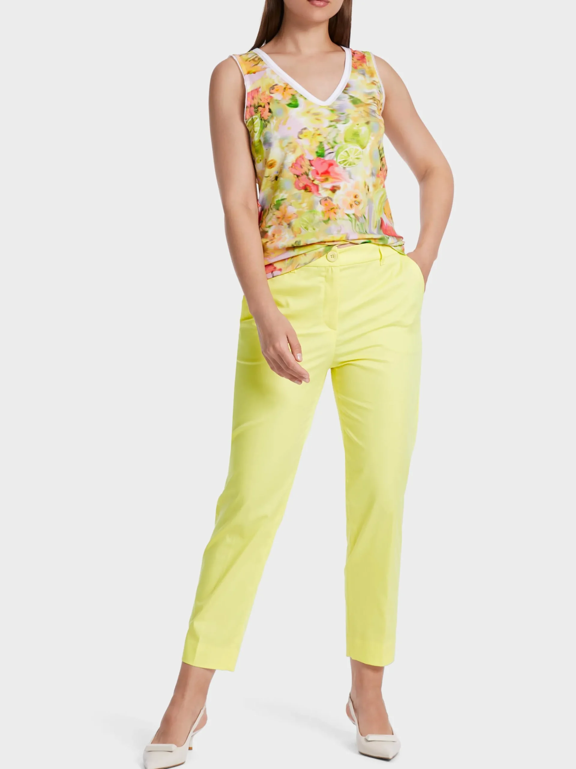 Marc Cain Shirts & Tops-TOP IM BLURRY BLUMEN-DESSIN pale lemon