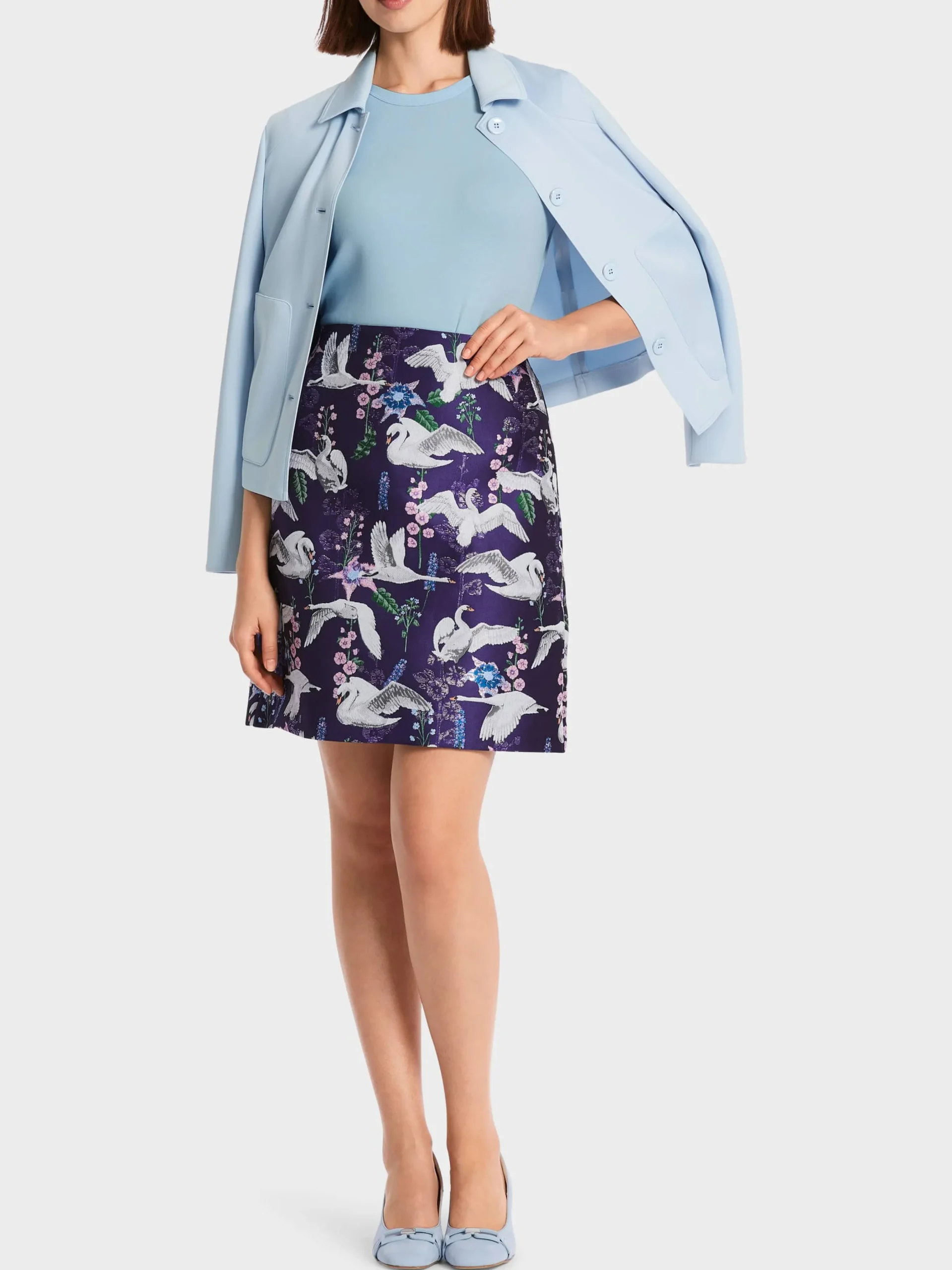Marc Cain Shirts & Tops-T-SHIRT MIT BORDÜRE soft summer sky