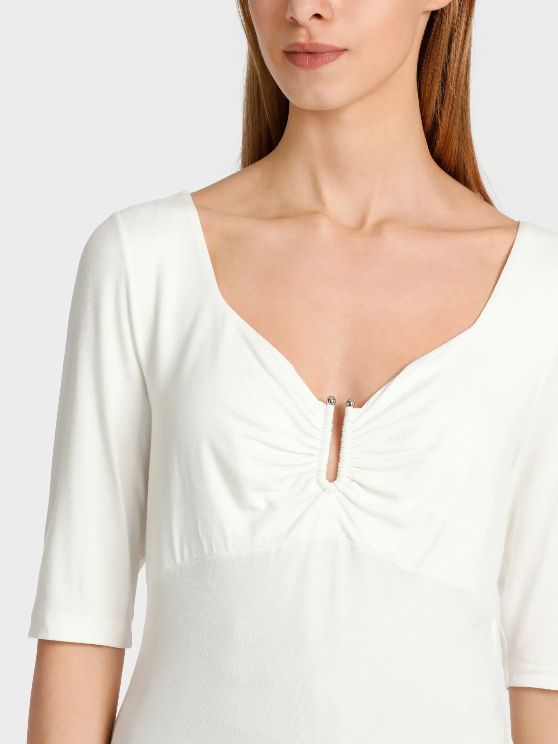 Marc Cain Shirts & Tops-T-SHIRT MIT HERZFÖRMIGEM DEKOLLETEE off-white