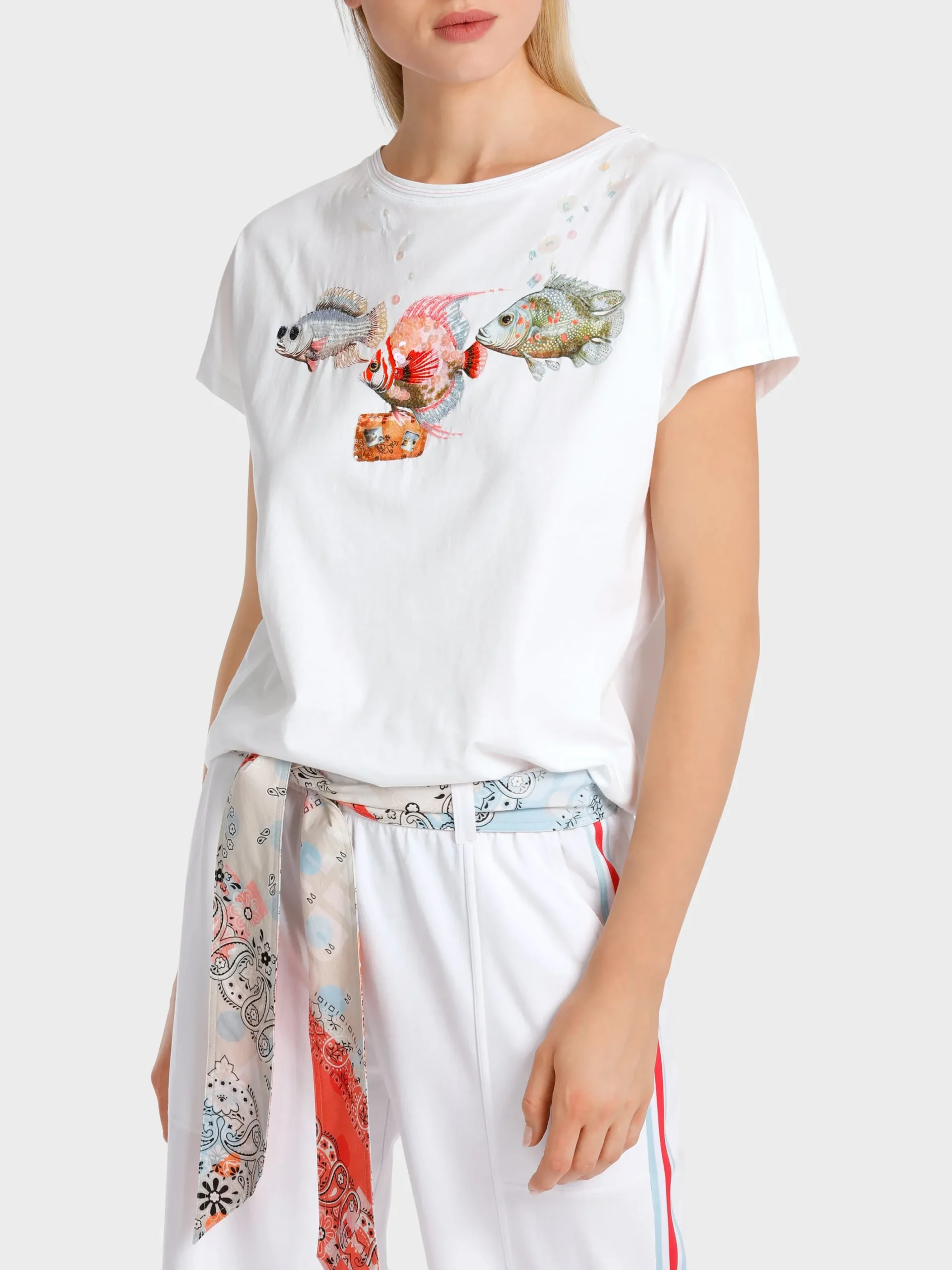 Marc Cain Shirts & Tops-T-SHIRT MIT PLATZIERTER FISCHAPPLIKATION white