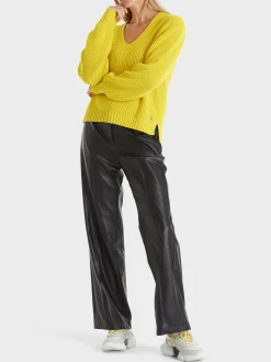 Marc Cain Pullover & Sweatshirts-V-NECK-PULLOVER KNITTED IN GERMANY bright sulphur