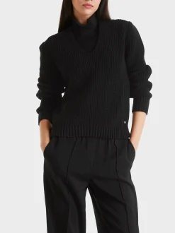 Marc Cain Pullover & Sweatshirts-V-NECK-PULLOVER KNITTED IN GERMANY black