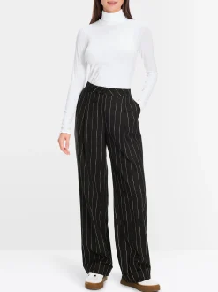 Marc Cain Shirts & Tops-ZARTER ROLLKRAGENPULLOVER white