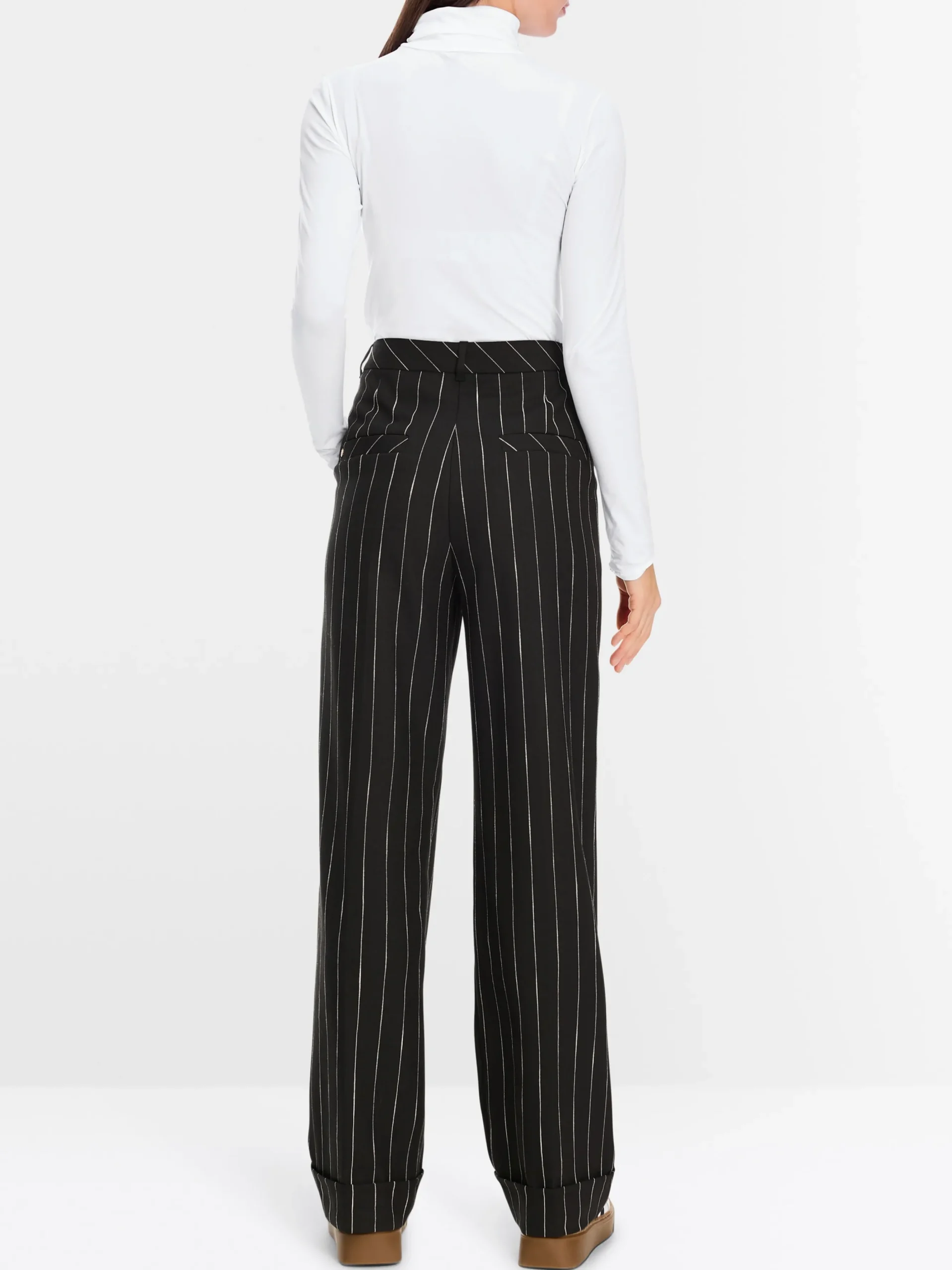 Marc Cain Shirts & Tops-ZARTER ROLLKRAGENPULLOVER white